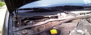 Rover 75 under bonnet ECU area Rover 75 ECU area