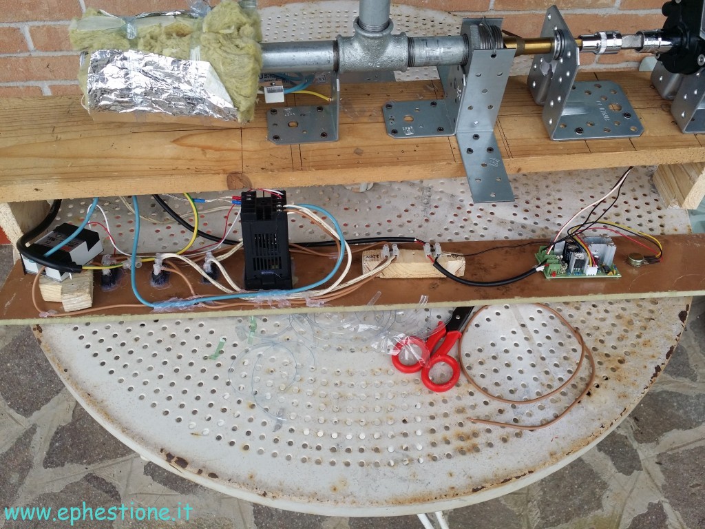 DIY filament extruder, internal electronics